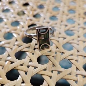 Elegant Silver Geometric Ring
